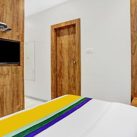 Itsy Hotels Heraa International ムンバイ エクステリア 写真