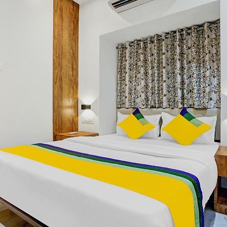 Itsy Hotels Heraa International ムンバイ エクステリア 写真