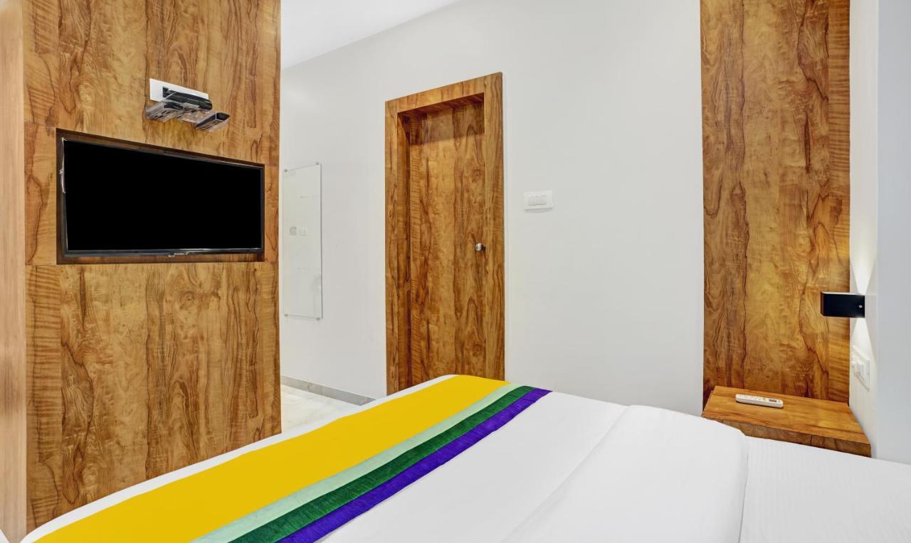 Itsy Hotels Heraa International ムンバイ エクステリア 写真