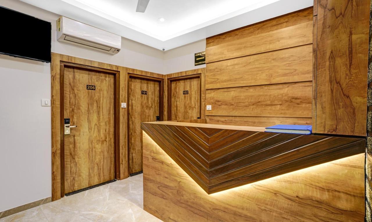 Itsy Hotels Heraa International ムンバイ エクステリア 写真